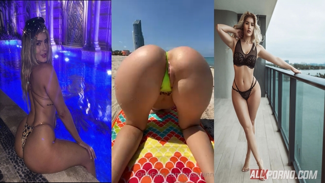 Jessitronn mostrando su popola en la playa